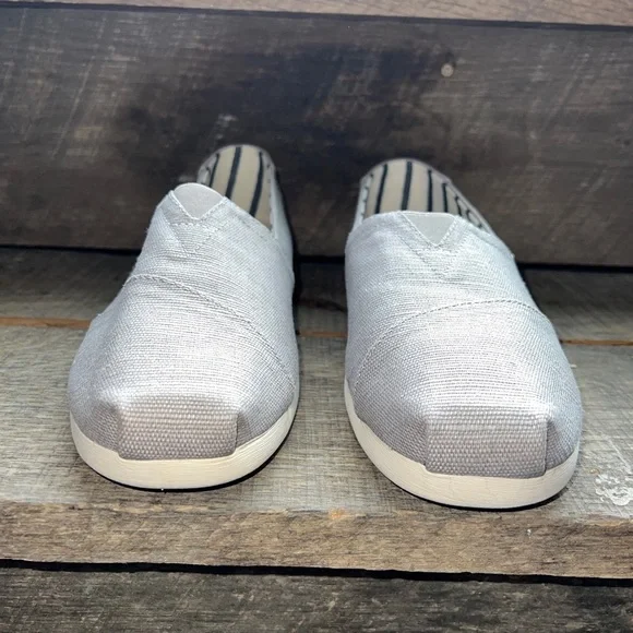 Tom’s canvas shoes size 10 silver - Picture 3 of 4
